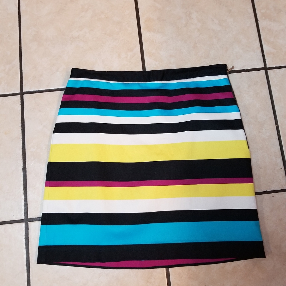 Ladies Worthington mini skirt